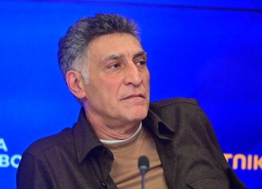 المخرج ومقدم البرامج، تيغران كيوسيان