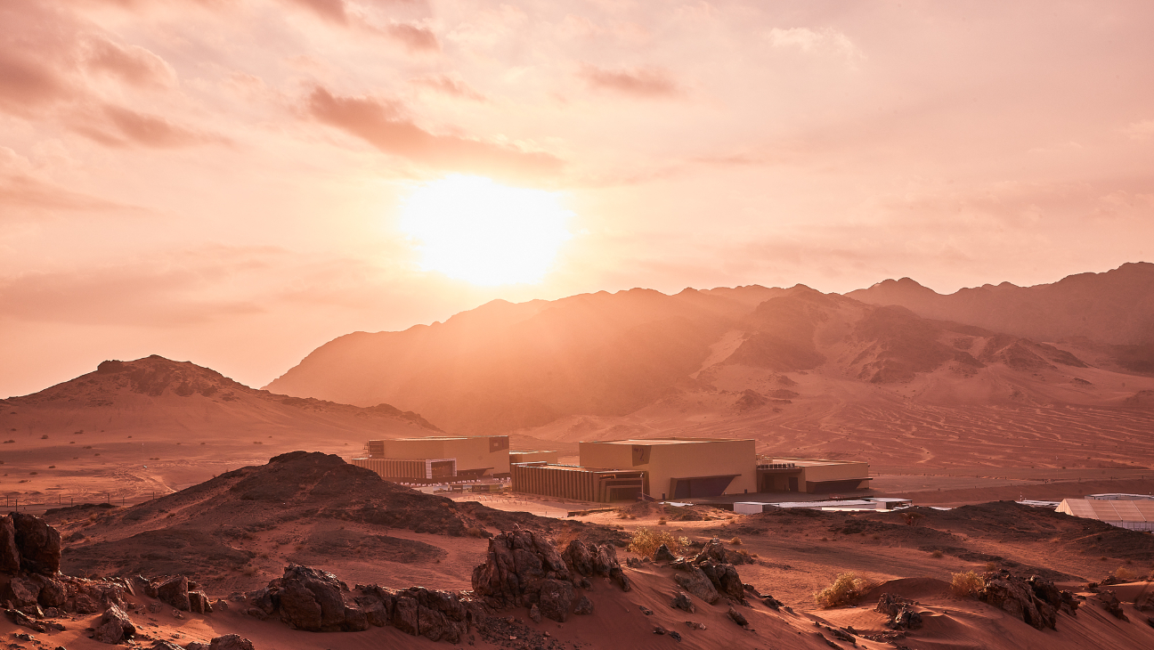 تصوير فيلم Chasing Red في العلا