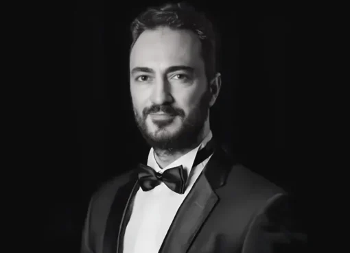 الفنان الأوبرالي التركي إمراه إردم غديك (صحيفة هبرلر التركية)